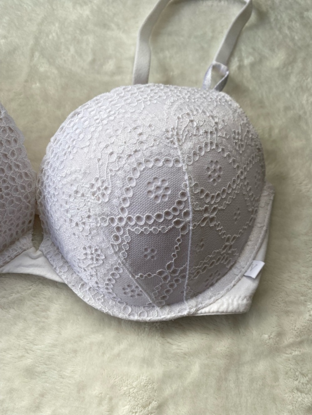 Victoria's Secret White Floral Eyelet Lace Push-Up Bra Size 34D Cotton blend - Picture 2 of 10